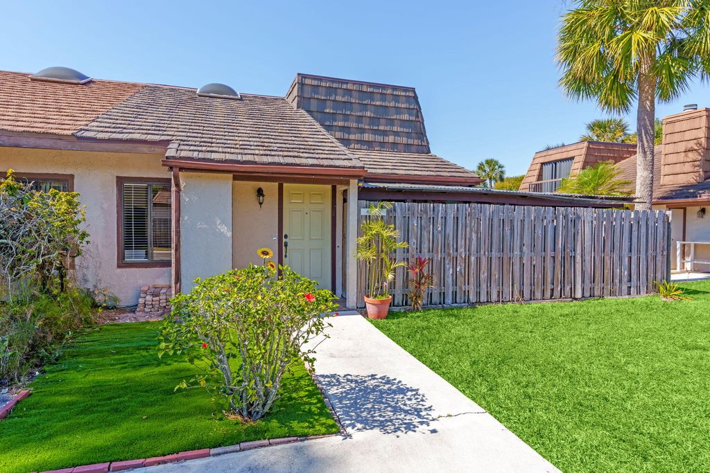 Photo of 4236 Palm Bay Circle #B, West Palm Beach, FL 33406 (MLS # R11162177)