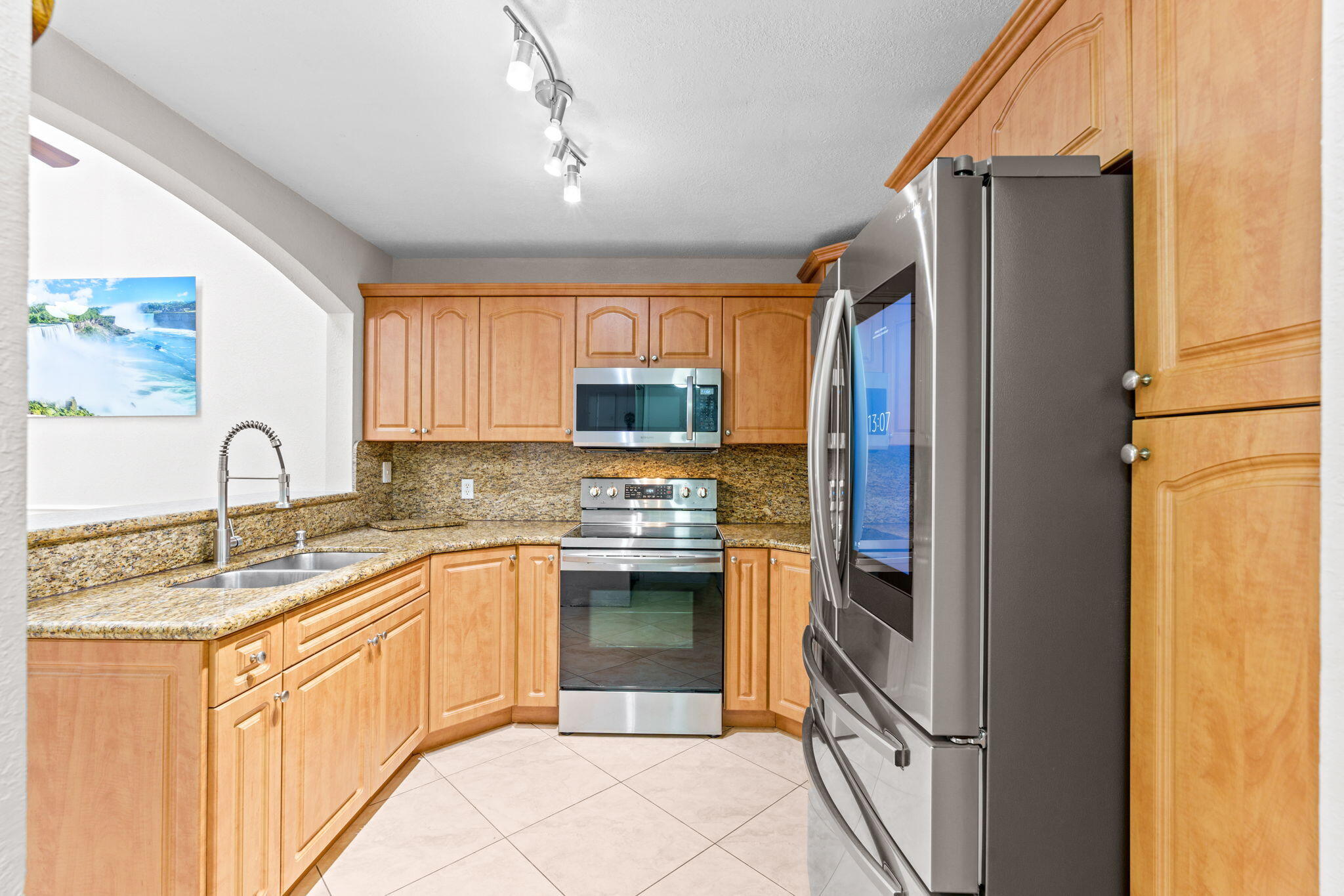 LAKE COLONY PH 3 - Residential