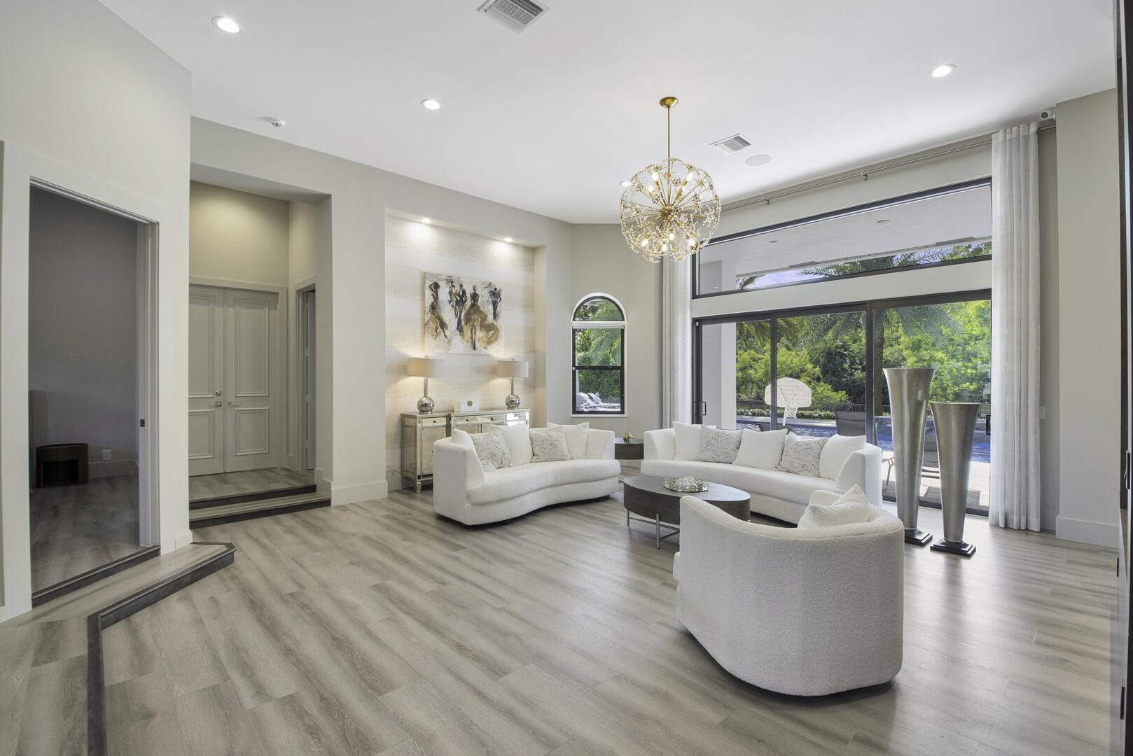 Delray Lakes Estates - Residential