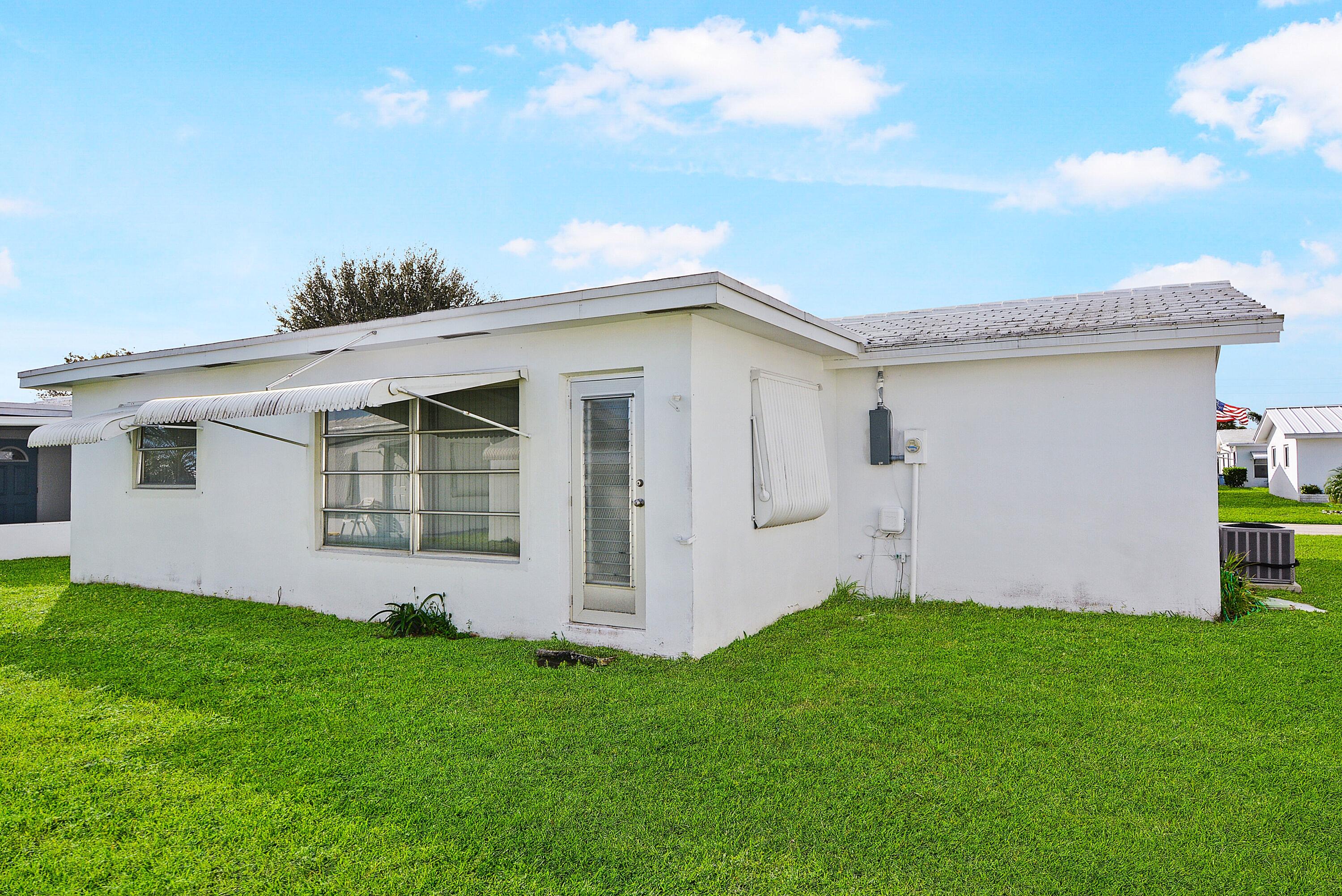 PALM BEACH LEISUREVILLE REPLAT - Residential