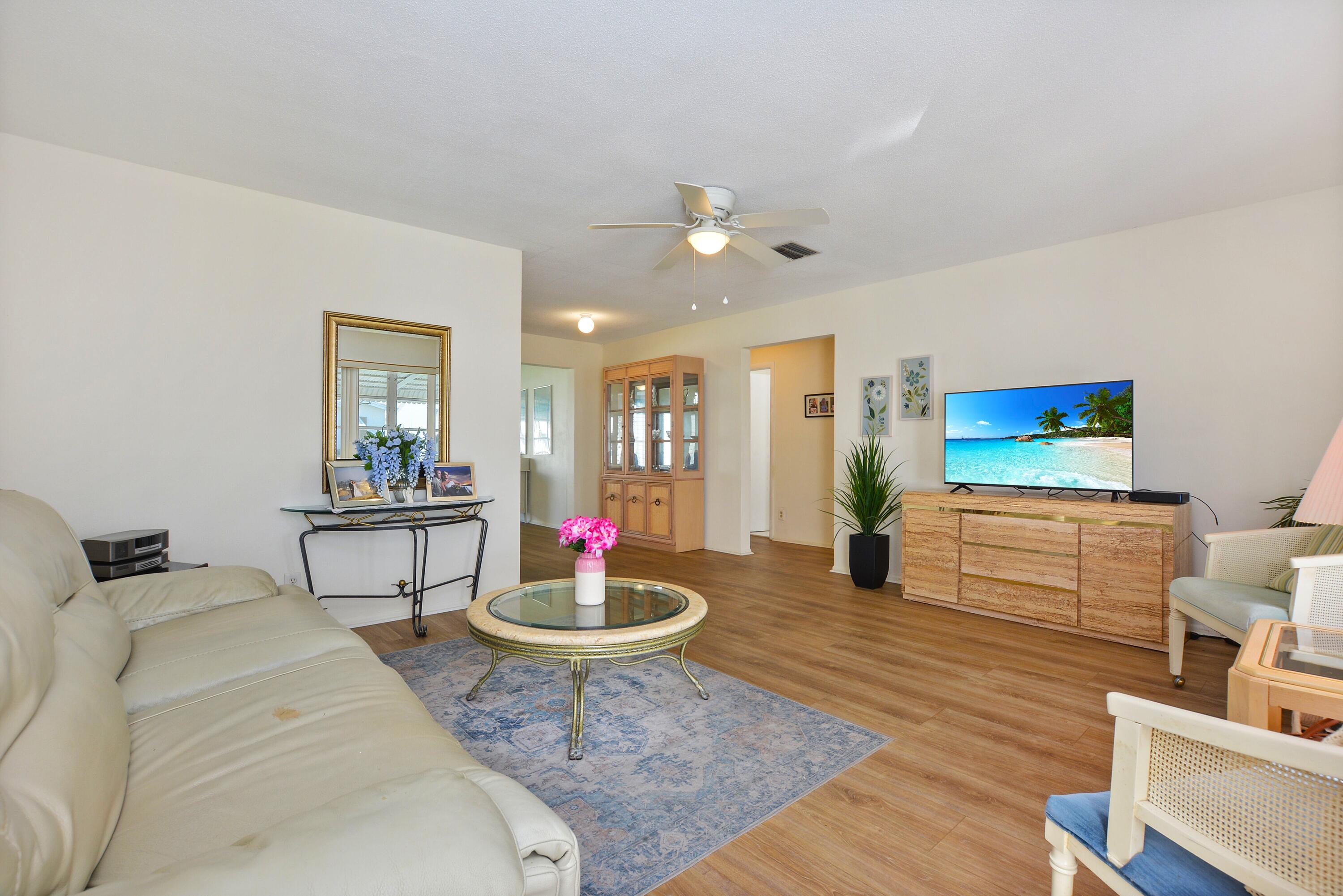 PALM BEACH LEISUREVILLE REPLAT - Residential