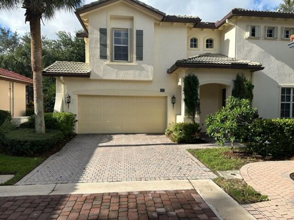 Photo of 555 Tomahawk Court, Palm Beach Gardens, FL 33410 (MLS # R10924445)