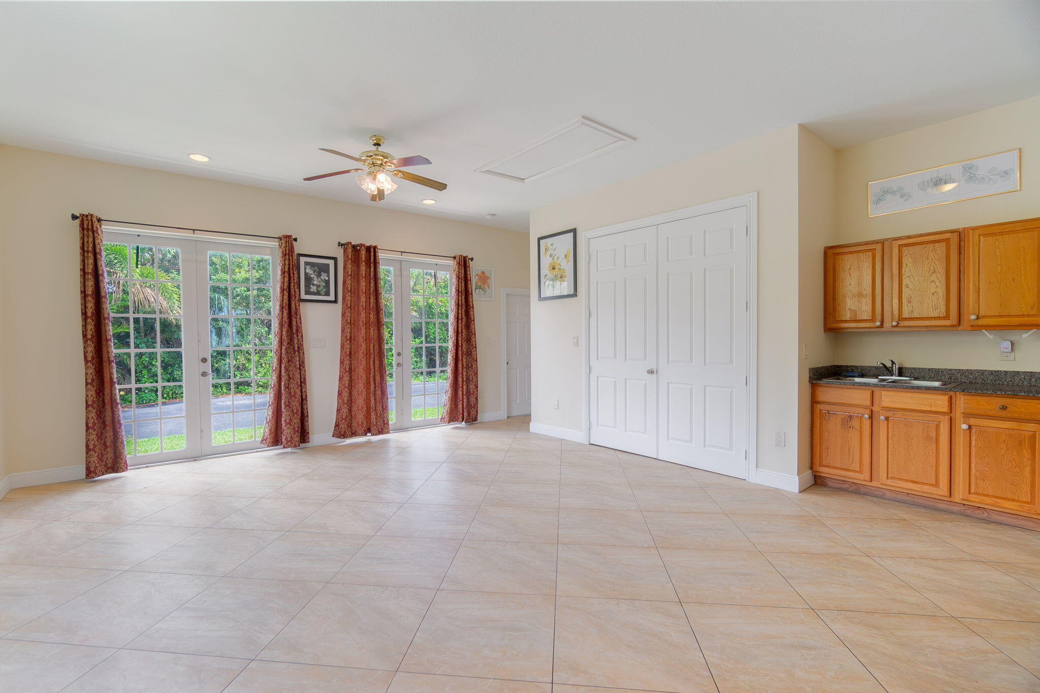 Acreage - Residential Lease