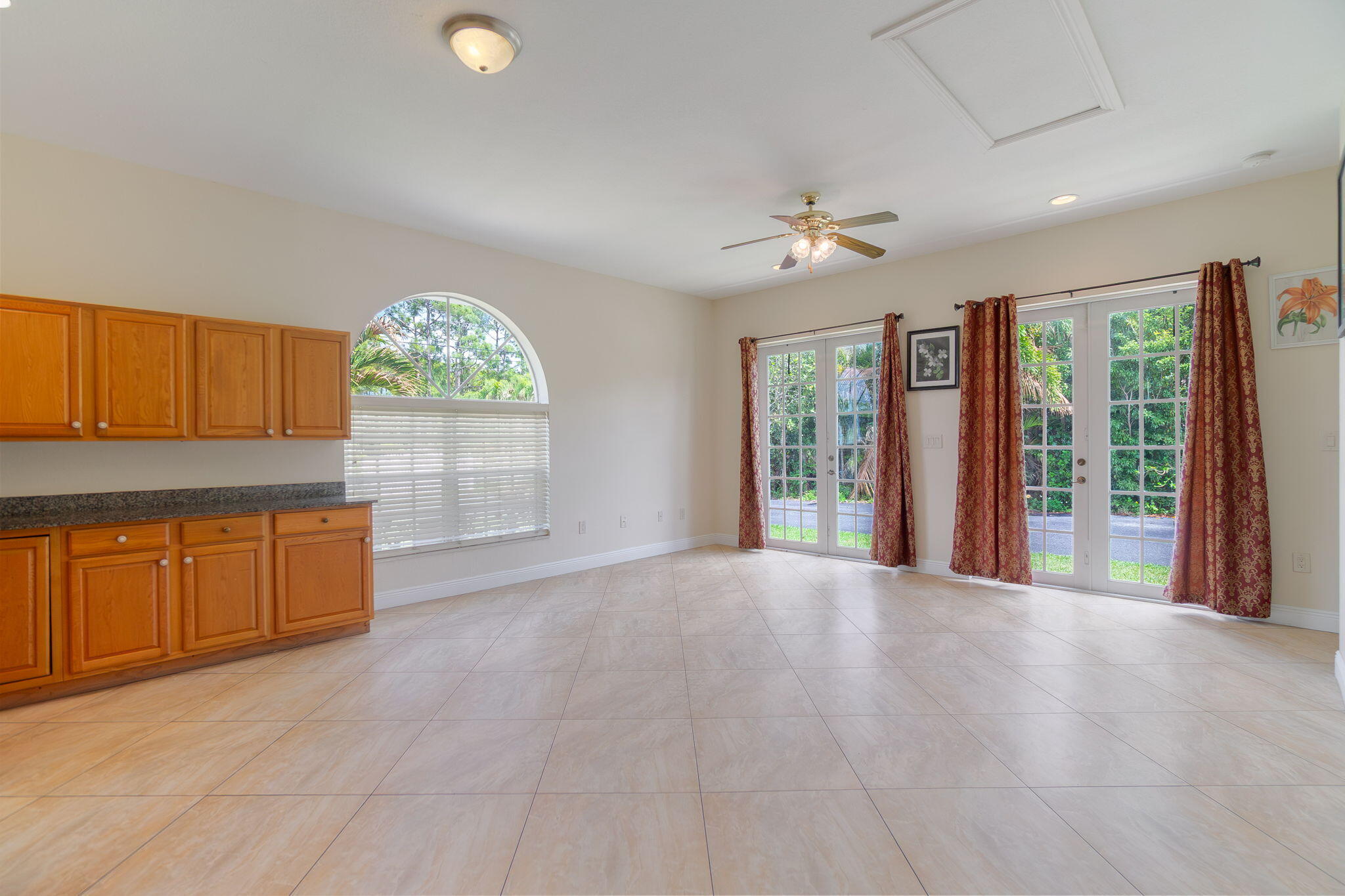 Acreage - Residential Lease