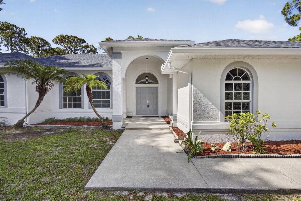 Photo of 16526 N 78th Rd Road N, The Acreage, FL 33470 (MLS # B26040250)