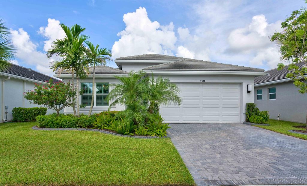 Photo of 11888 SW Jasper Lake Way, Port St Lucie, FL 34987 (MLS # R10908031)