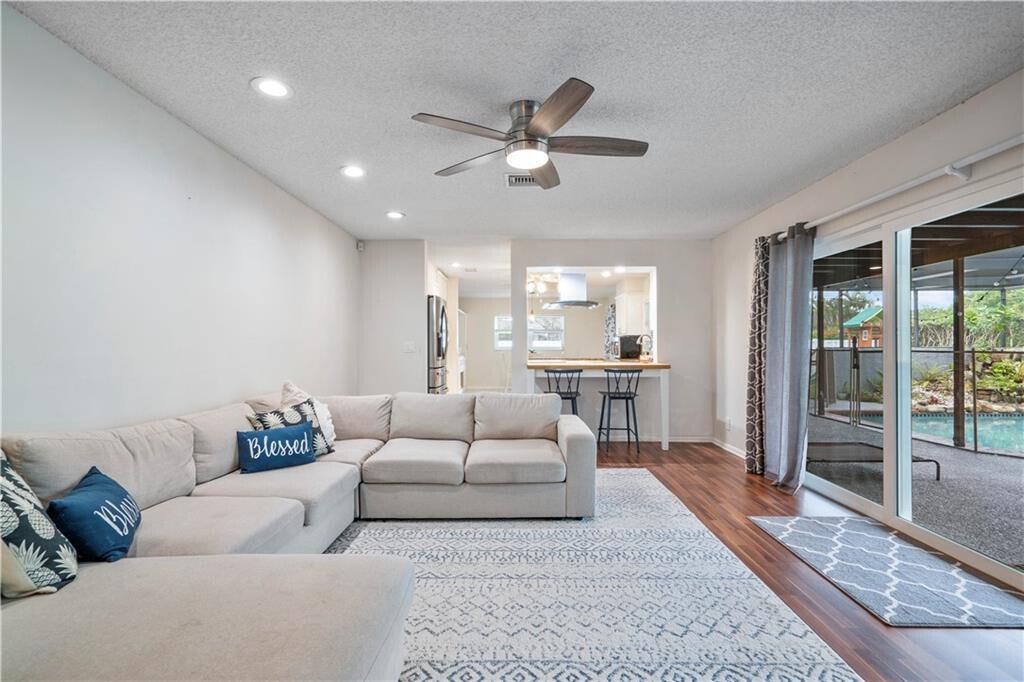 SHADOW WOOD - Residential