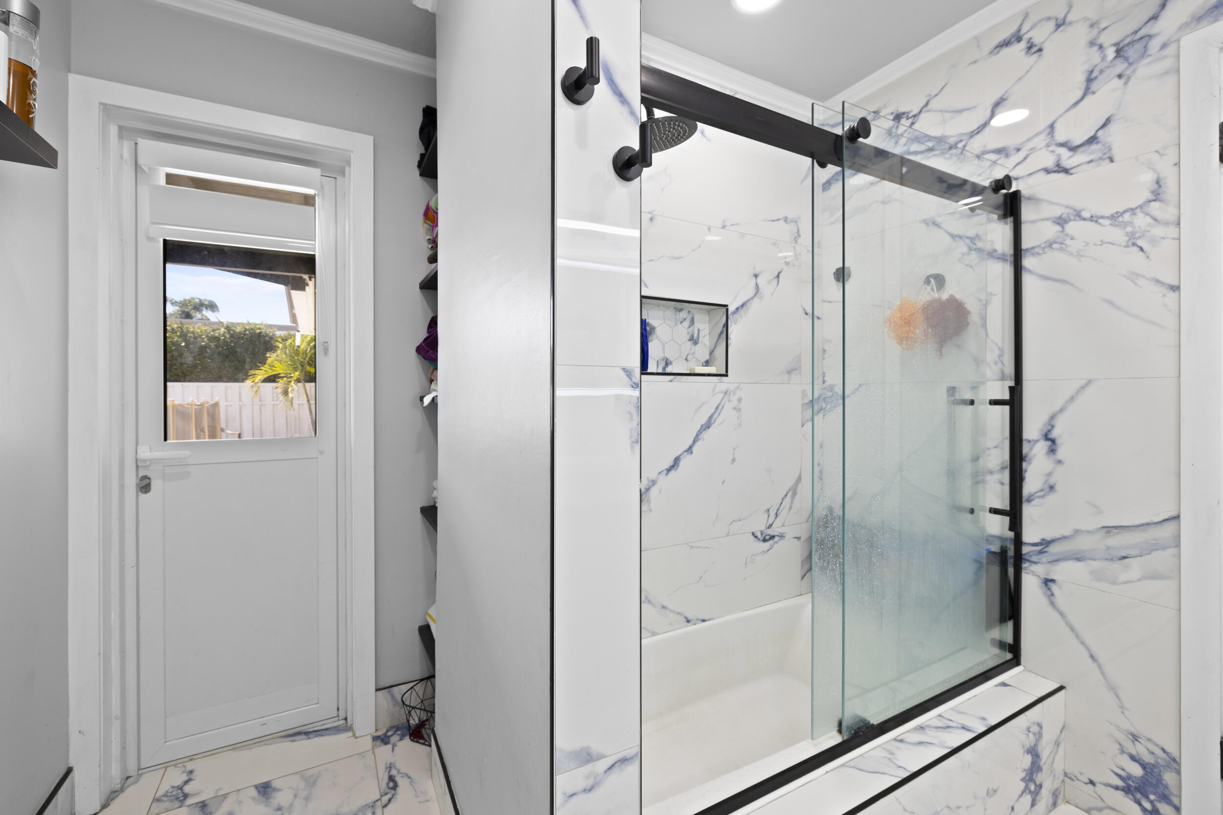 SHADOW WOOD - Residential