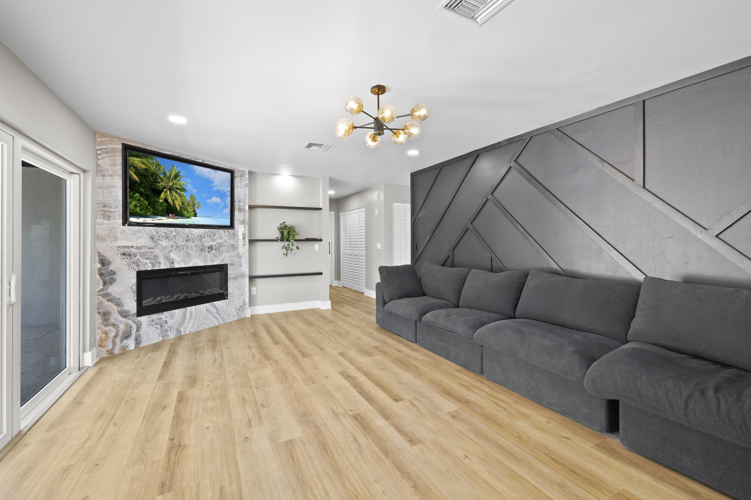 SHADOW WOOD - Residential