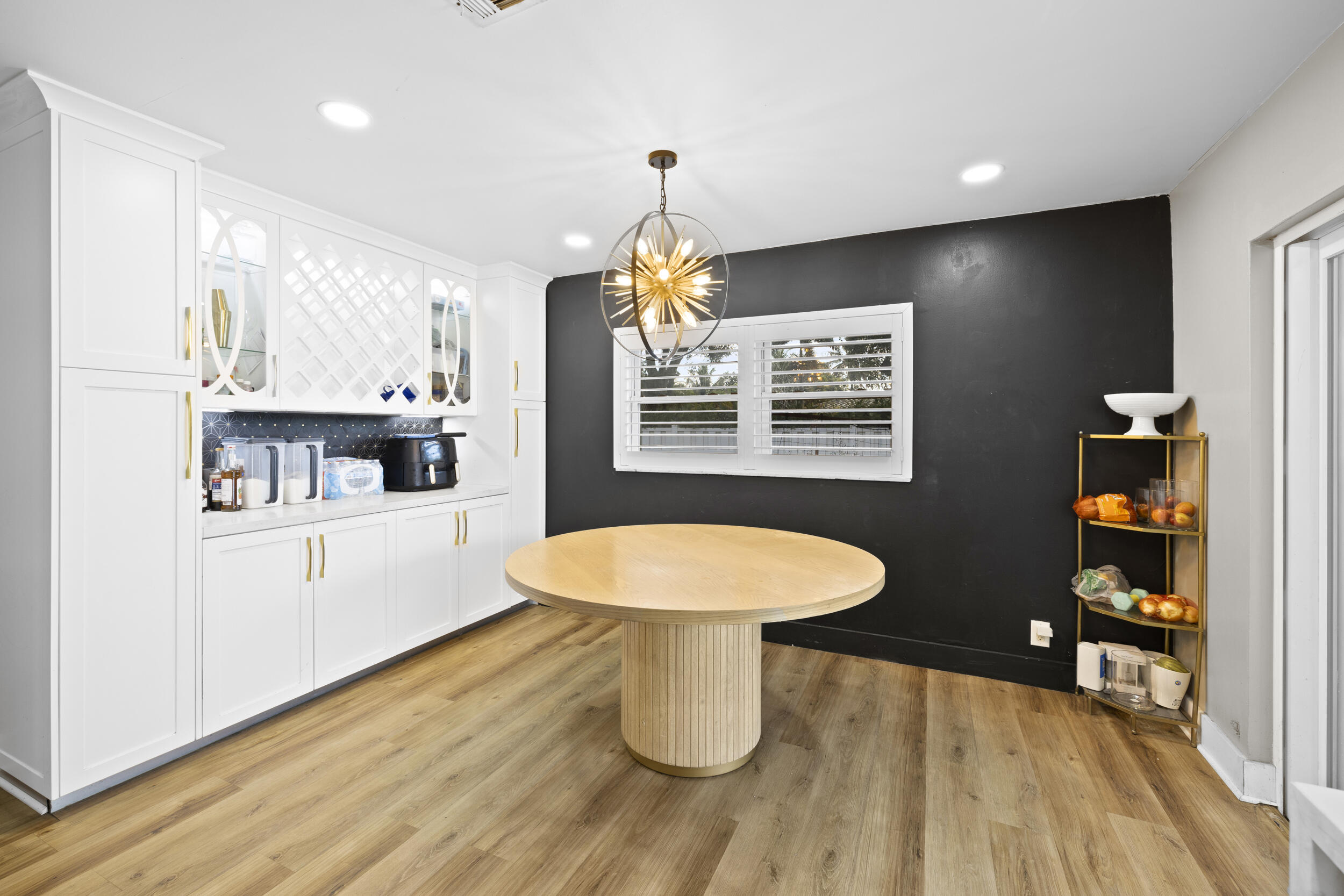 SHADOW WOOD - Residential