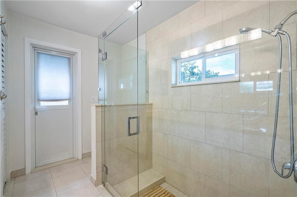 SHADOW WOOD - Residential