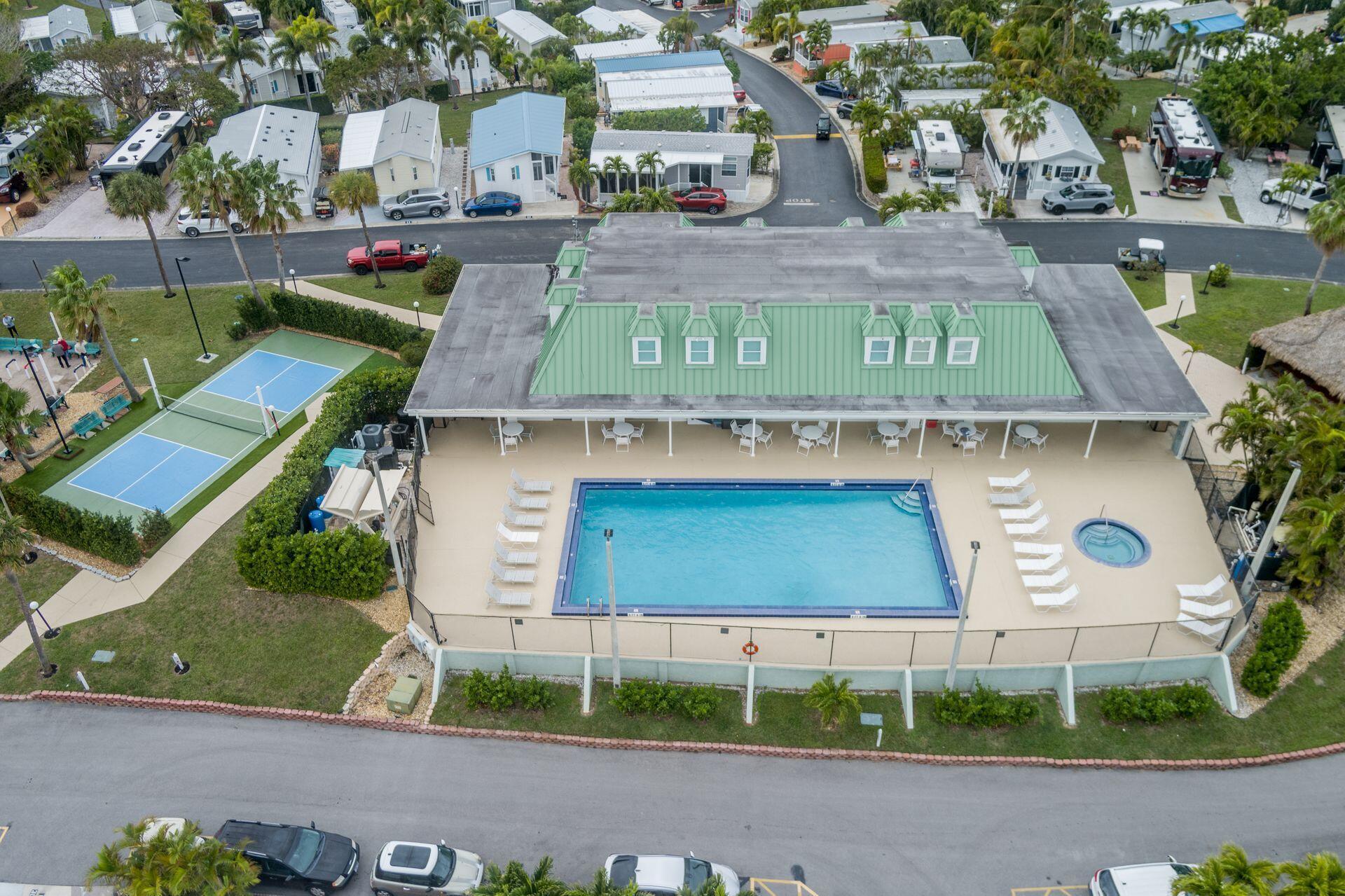 YOGI-BY-THE-SEA CONDO - Residential