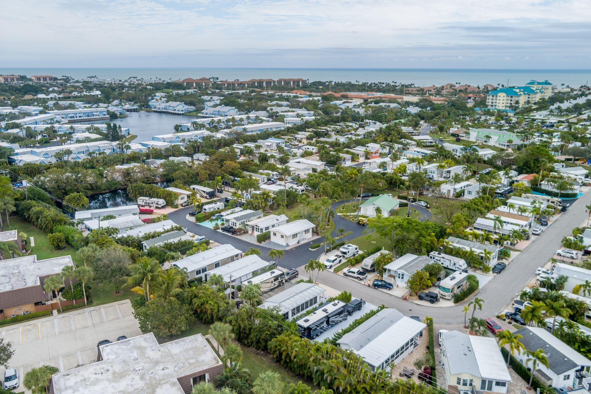 YOGI-BY-THE-SEA CONDO - Residential