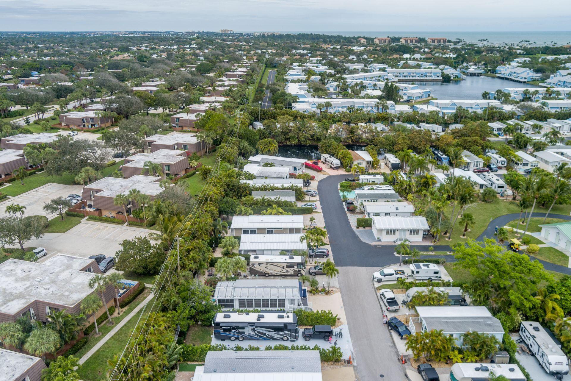 YOGI-BY-THE-SEA CONDO - Residential