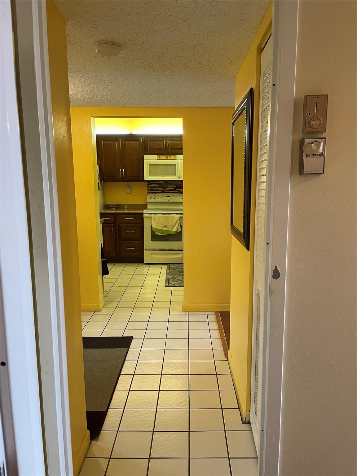 SOMERSET AT LAUDERDALE LAKES - Residential