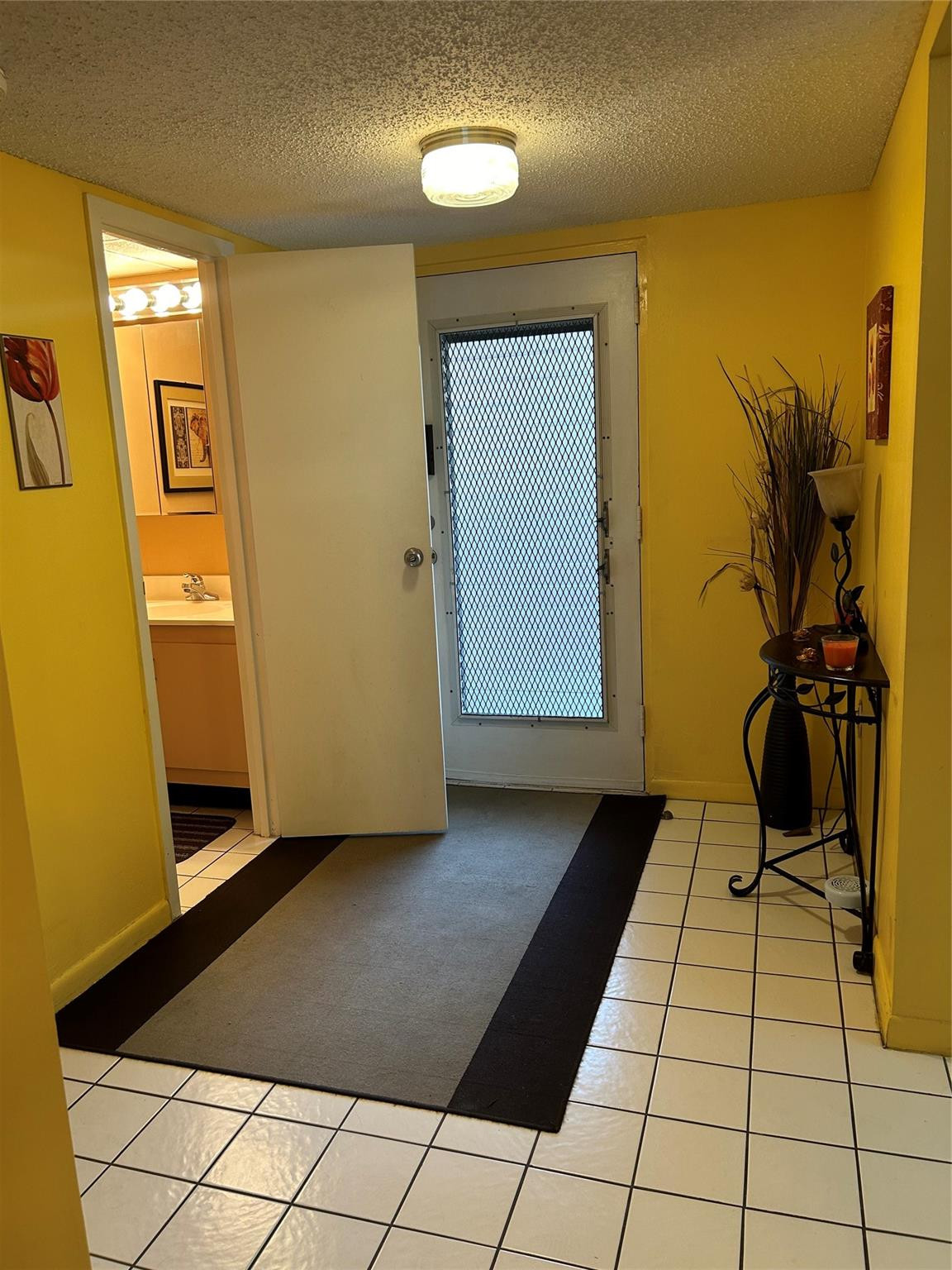 SOMERSET AT LAUDERDALE LAKES - Residential