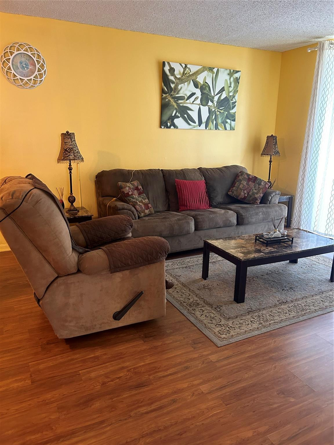 SOMERSET AT LAUDERDALE LAKES - Residential