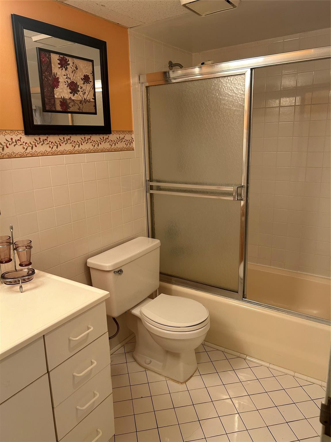 SOMERSET AT LAUDERDALE LAKES - Residential