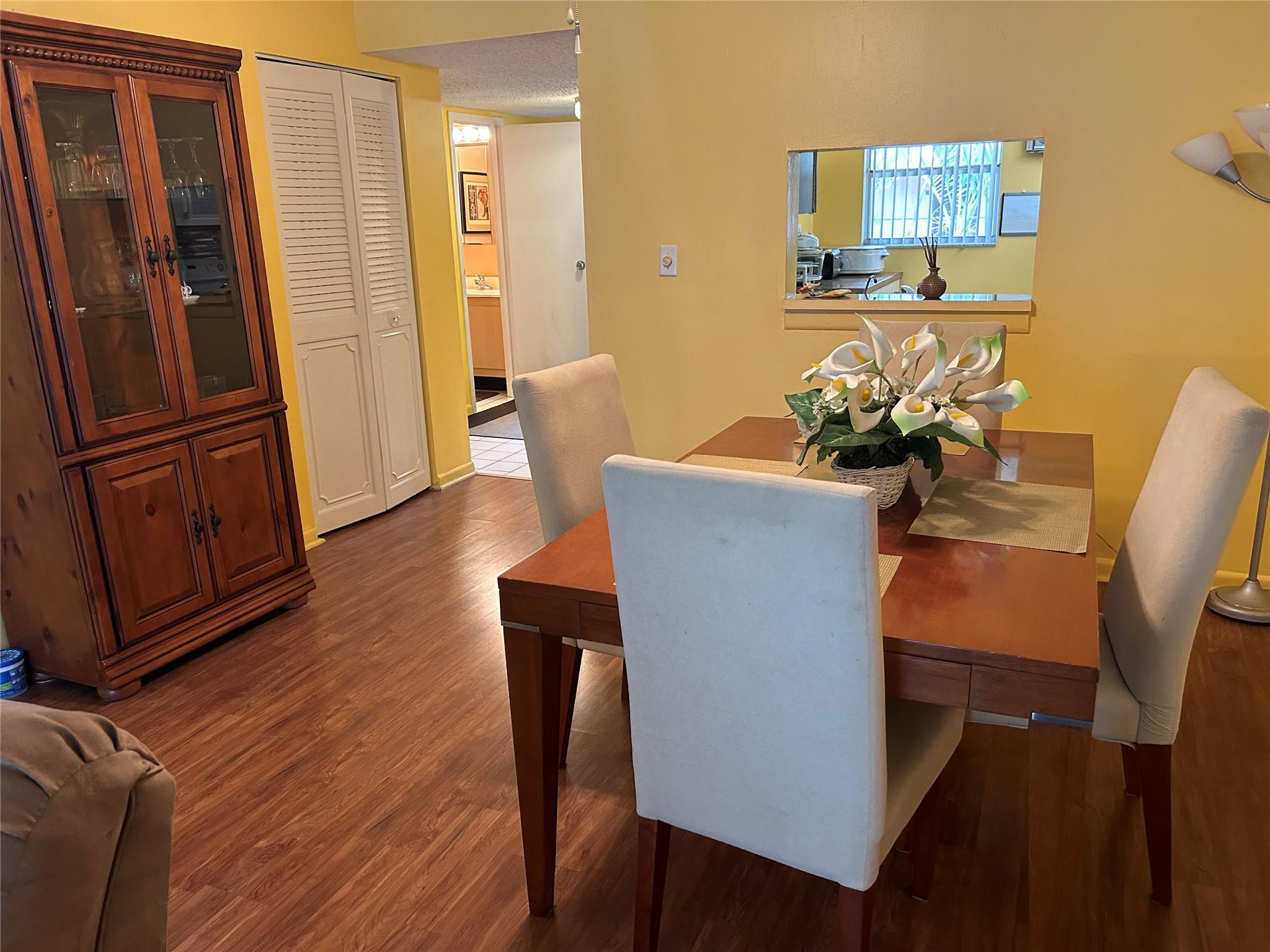 SOMERSET AT LAUDERDALE LAKES - Residential