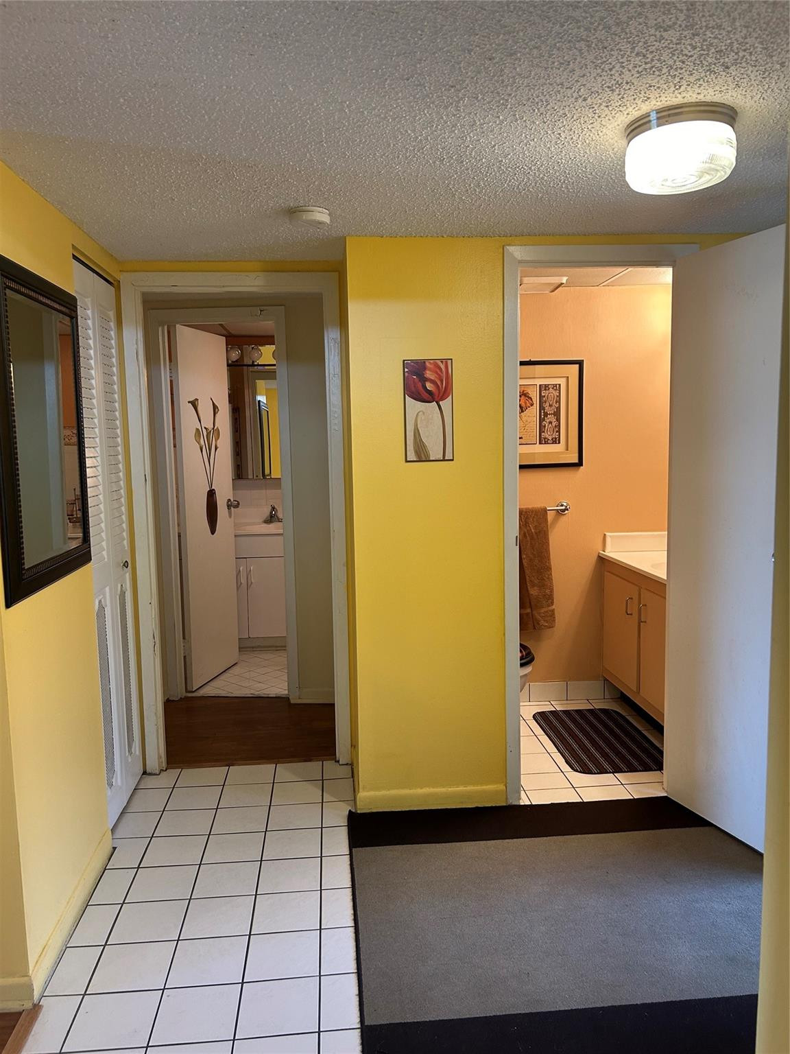 SOMERSET AT LAUDERDALE LAKES - Residential