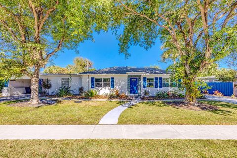 A home in Lake Worth Beach