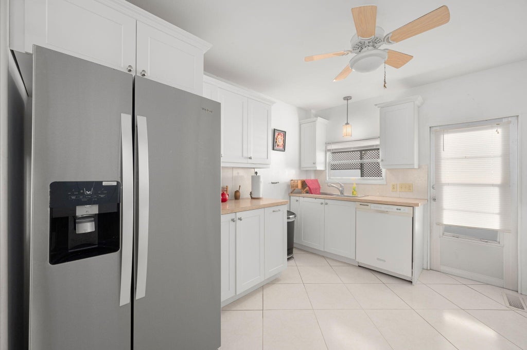 Photo of 4300 SE Saint Lucie Boulevard #107, Stuart, FL 34997 (MLS # R11104008)