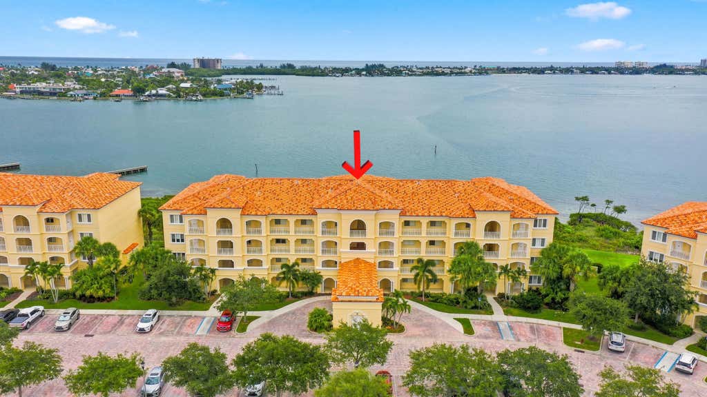 Photo of 21 HARBOUR ISLE Drive W #302, Fort Pierce, FL 34949 (MLS # B26060234)