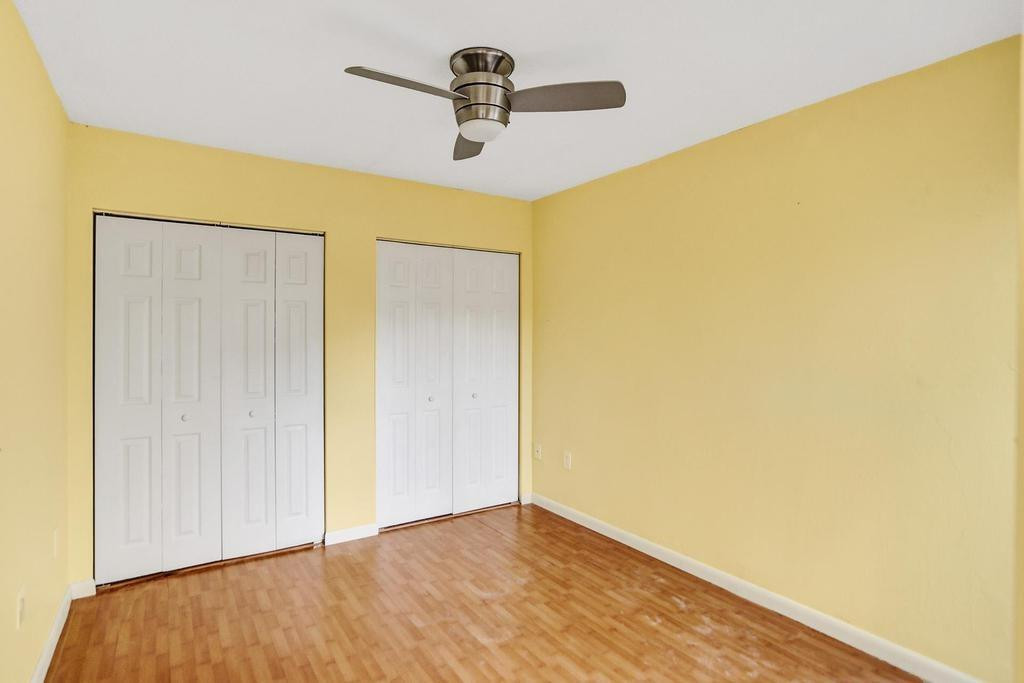 THE MOORS TOWNHOUSES - Residential