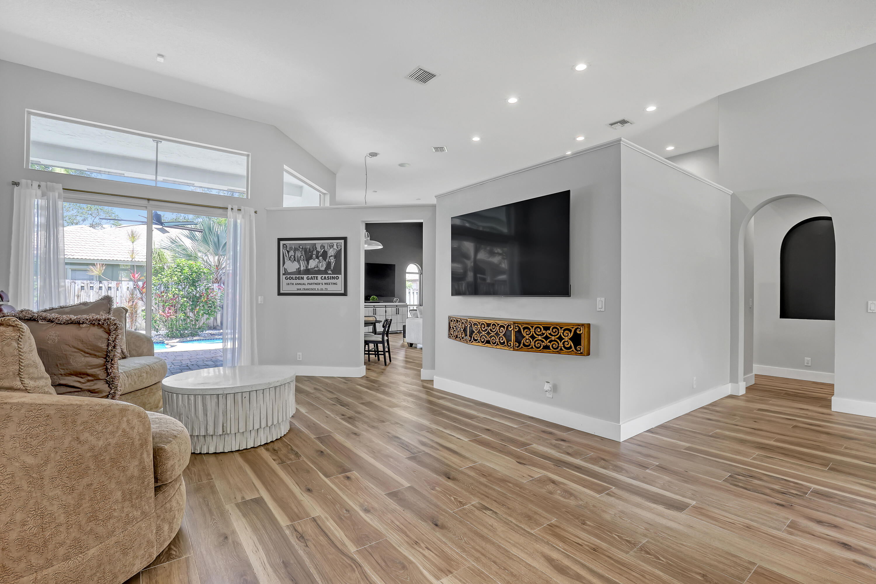 PEMBROKE FALLS - PHASE 1 - Residential