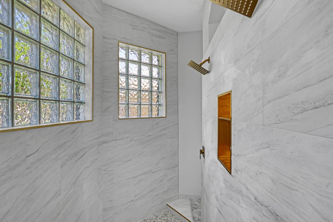 PEMBROKE FALLS - PHASE 1 - Residential