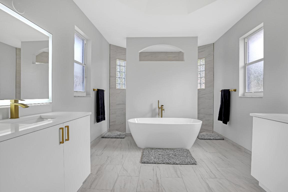 PEMBROKE FALLS - PHASE 1 - Residential