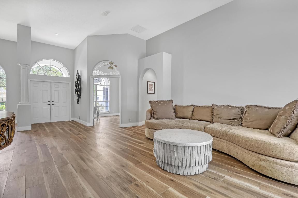 PEMBROKE FALLS - PHASE 1 - Residential