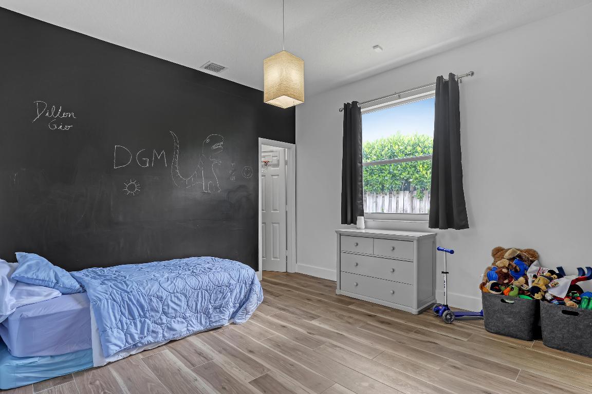 PEMBROKE FALLS - PHASE 1 - Residential