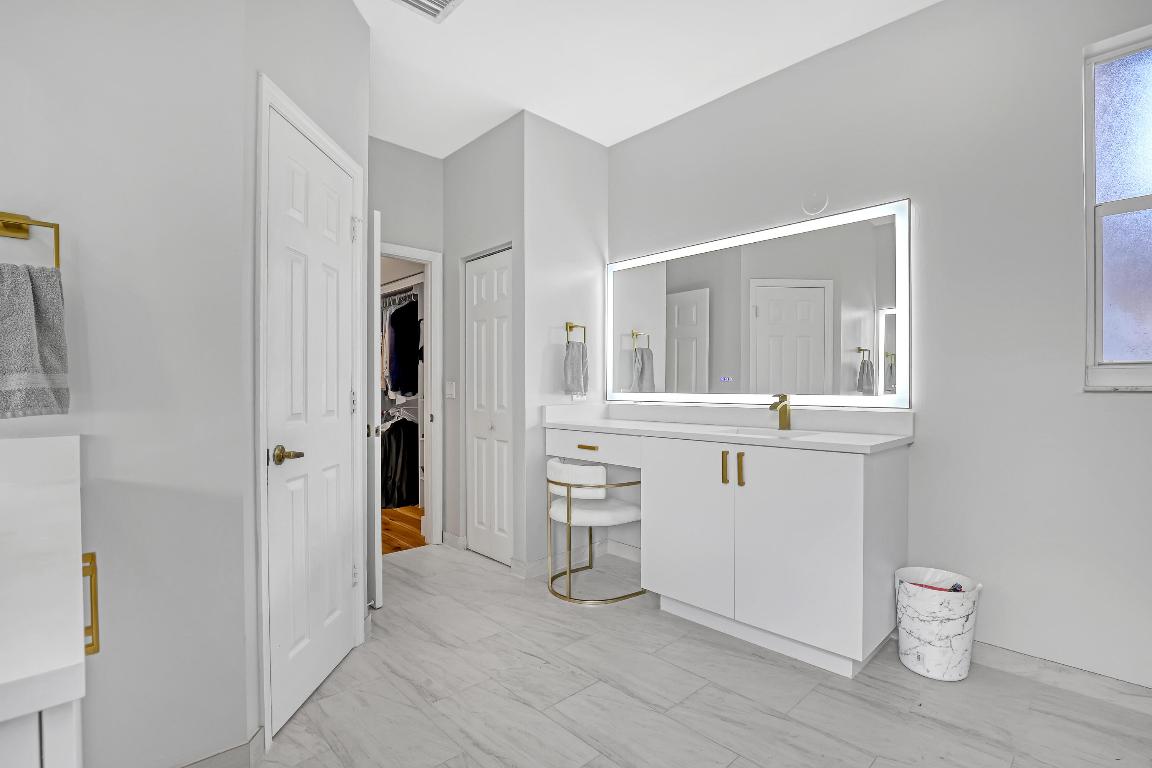 PEMBROKE FALLS - PHASE 1 - Residential