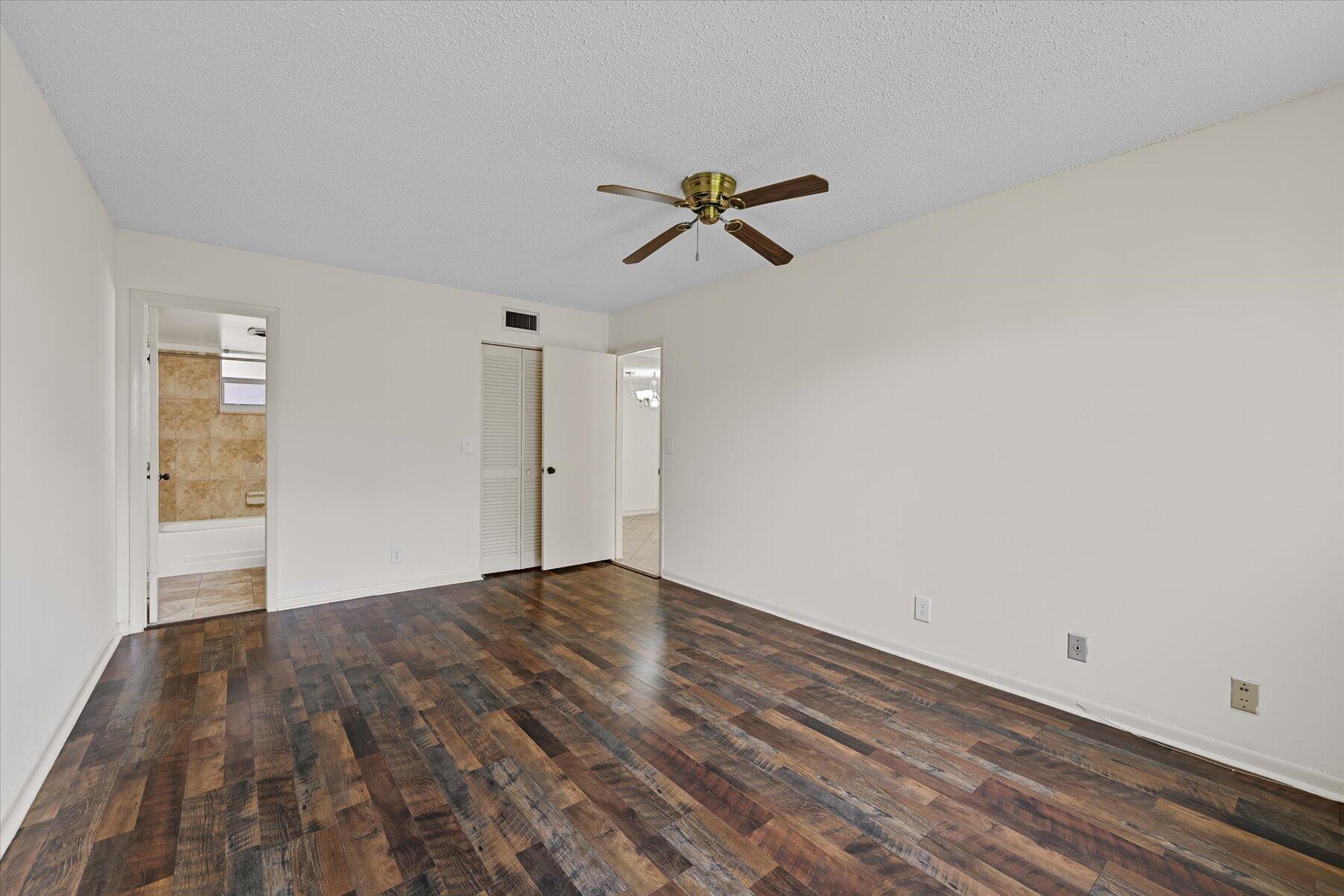 LAKESIDE VILLAGE CONDO 9 - Residential Lease