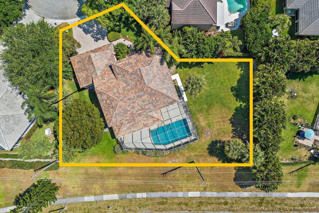 Photo of 259 Cardinal Lane, Jupiter, FL 33458 (MLS # R10980484)