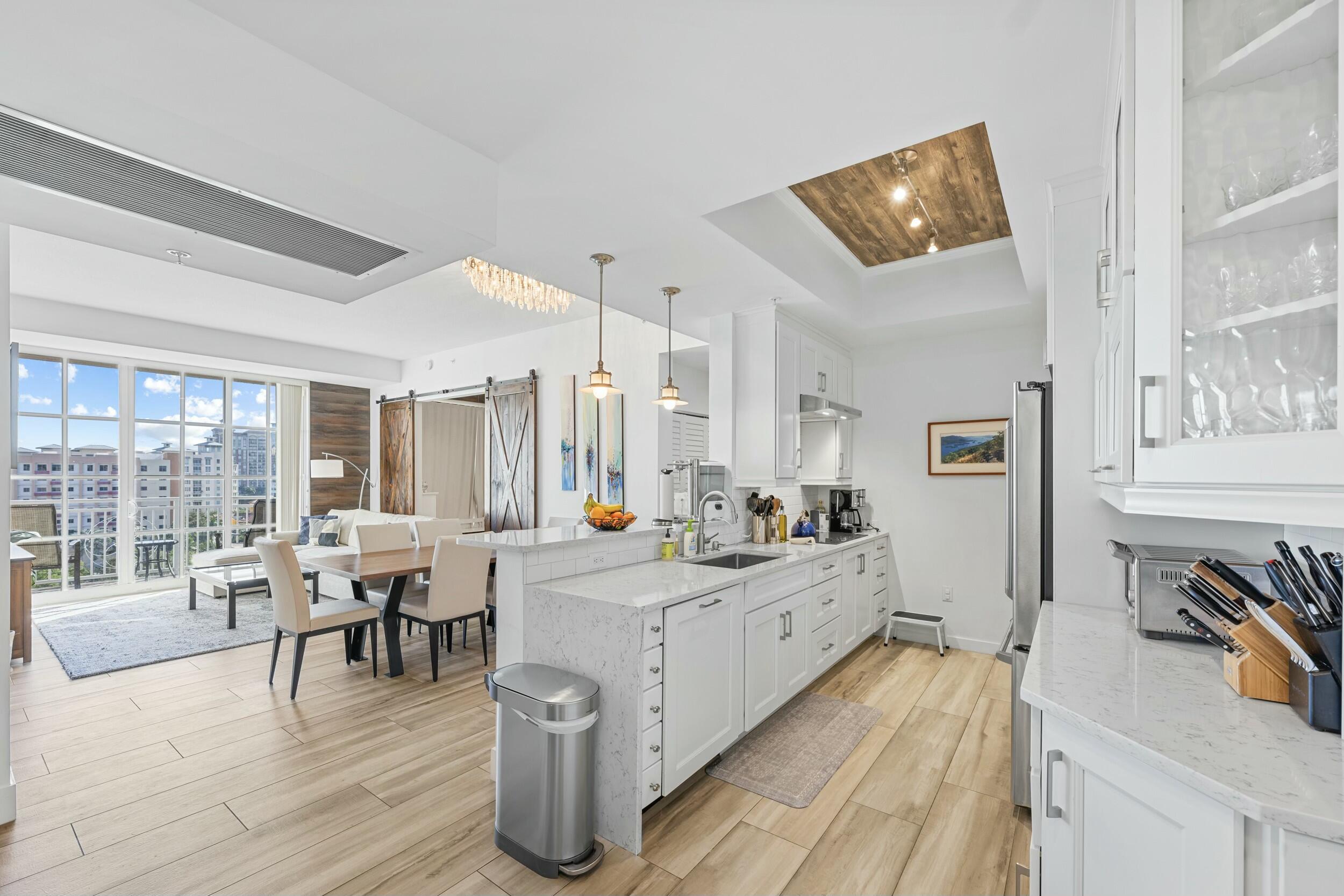 View photos, virtual tours, details... 410 Evernia Street 807