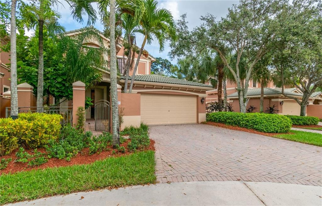 THE LEGENDS - Residential