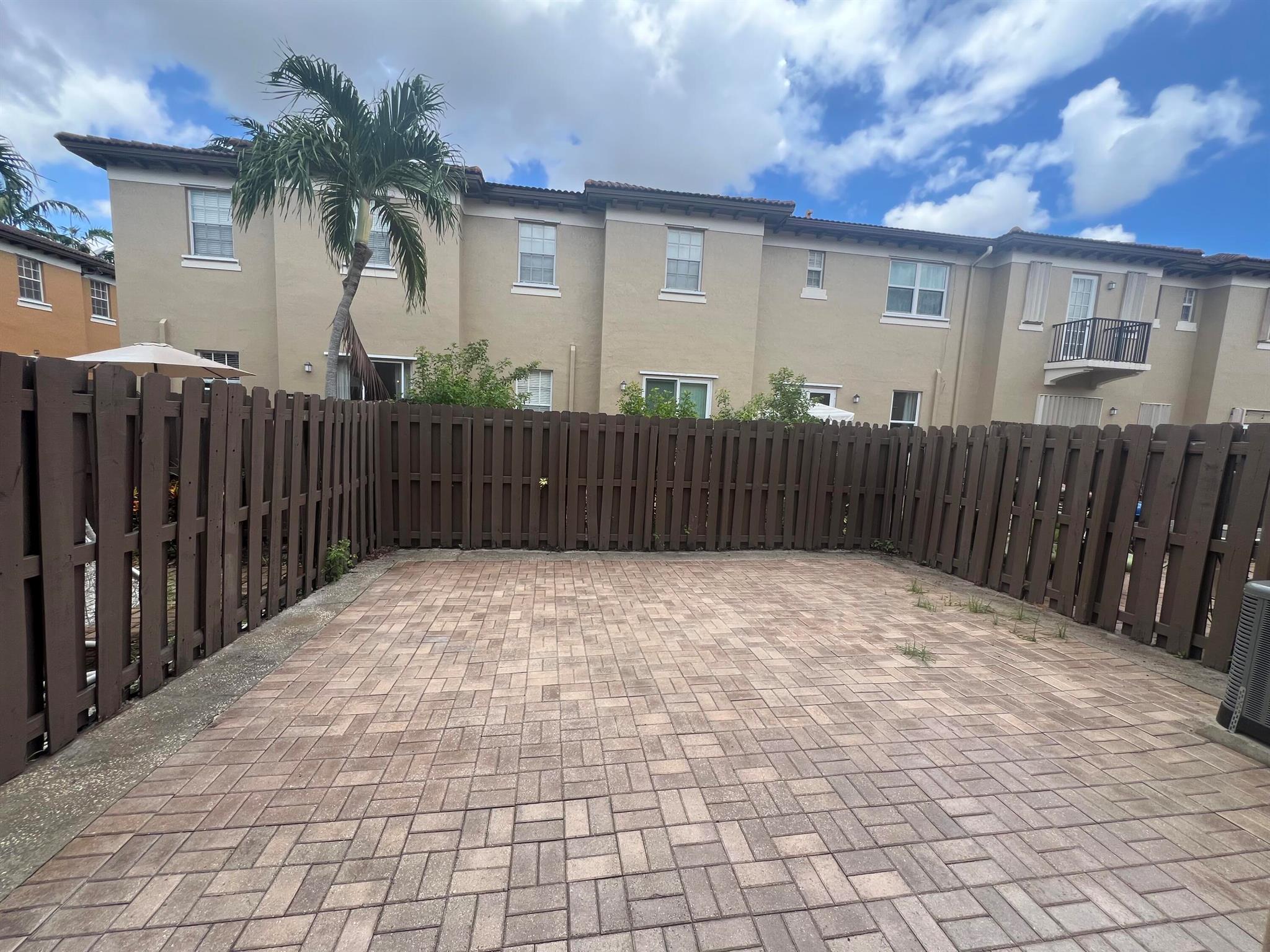 PINE ISLAND COMMERCIAL/Ci - Residential Lease