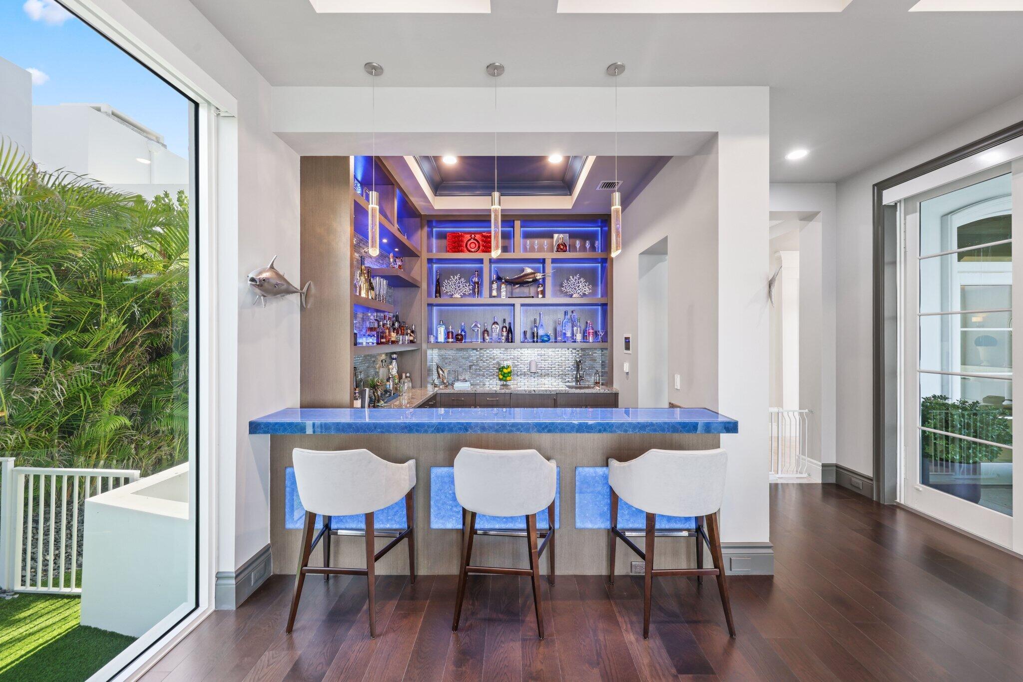 A perfect 10 on prestigious Hillsboro Mile! This exceptional ocean-to- – image 20