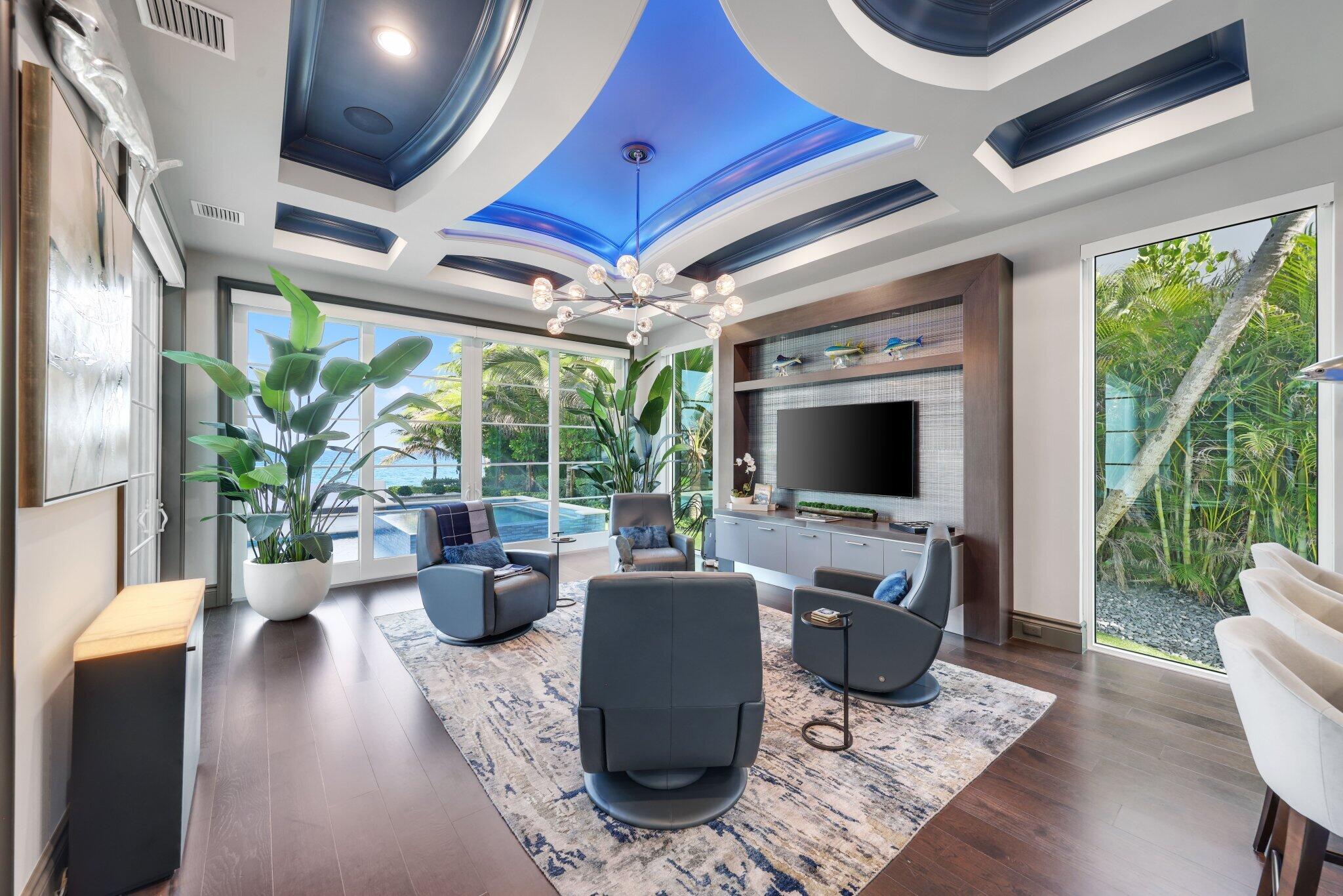 A perfect 10 on prestigious Hillsboro Mile! This exceptional ocean-to- – image 21