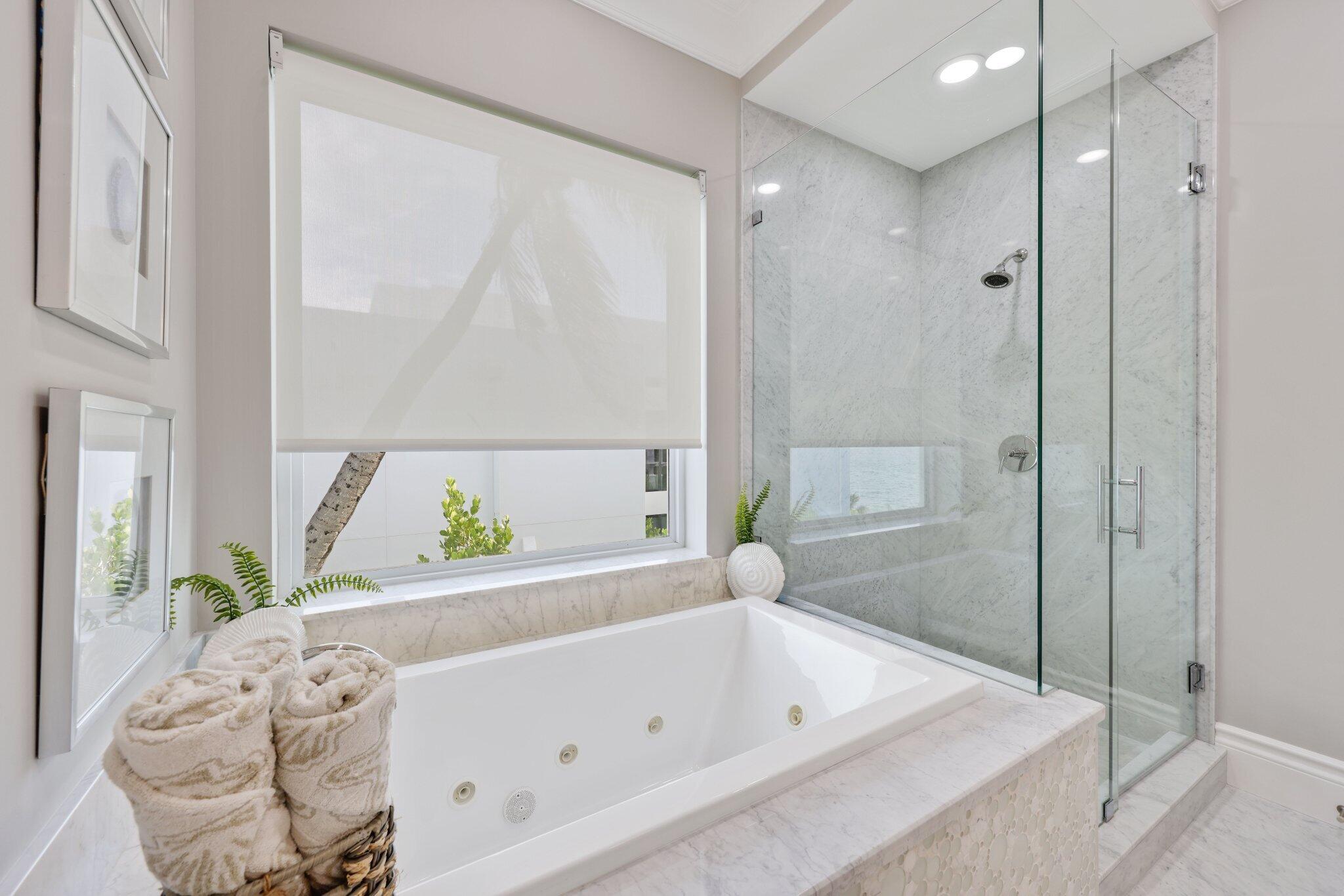 A perfect 10 on prestigious Hillsboro Mile! This exceptional ocean-to- – image 34