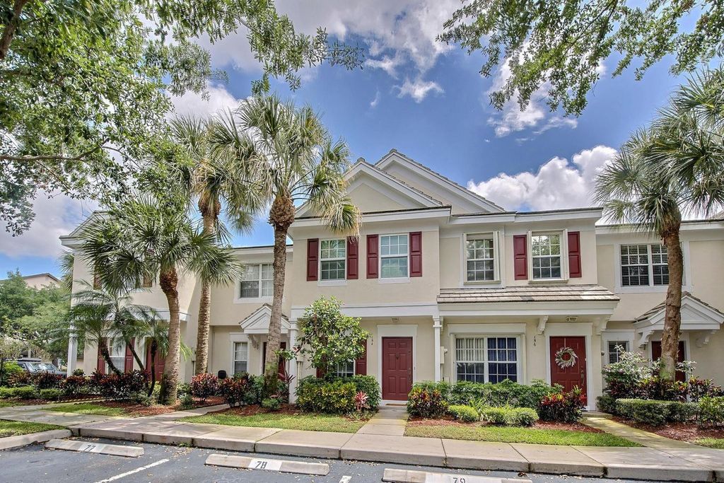 Photo of 154 SW 96th Terrace, Plantation, FL 33324 (MLS # F10550114)