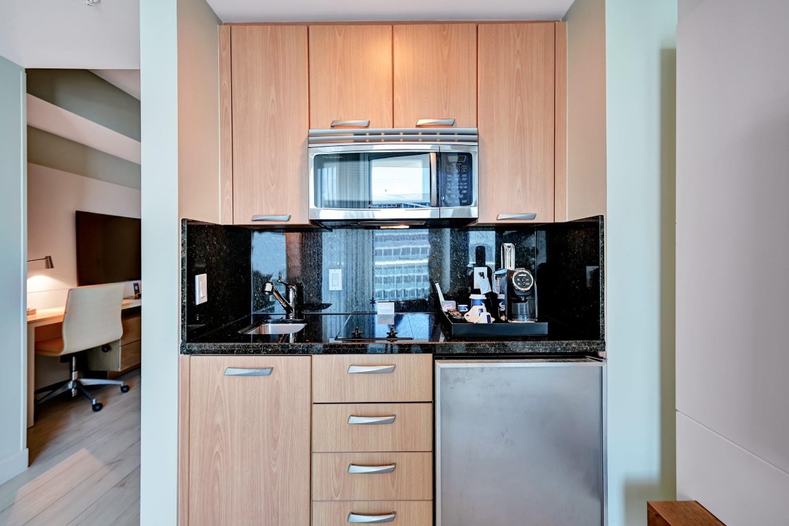 View photos, virtual tours, details... 505 N Ft Lauderdale Bch Boulevard 903