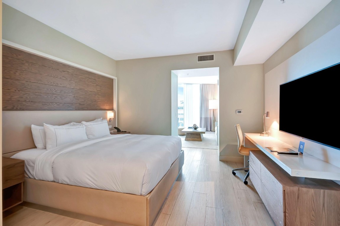 View photos, virtual tours, details... 505 N Ft Lauderdale Bch Boulevard 903