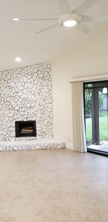 VILLAS DE LA COSTA CONDO - Residential Lease