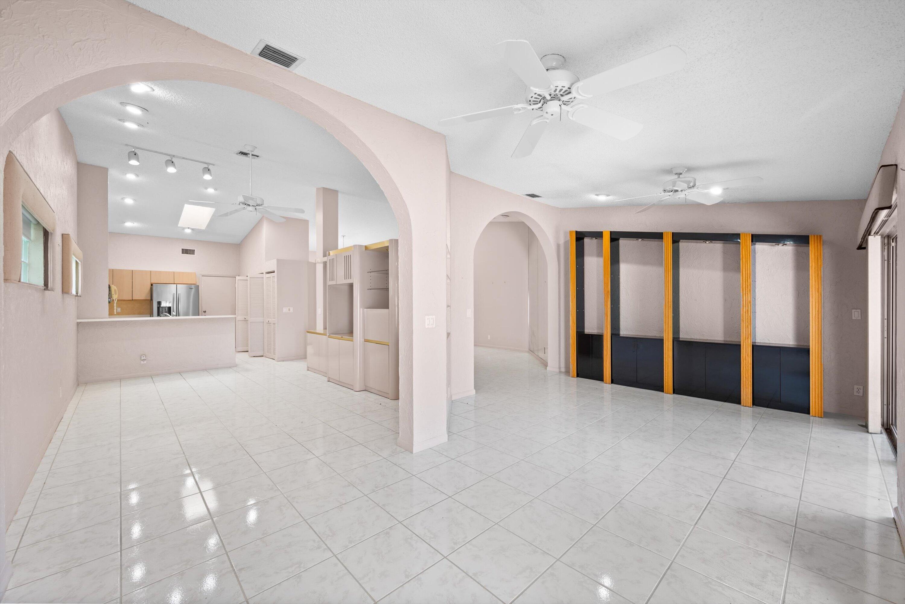 PALM ISLES - Residential