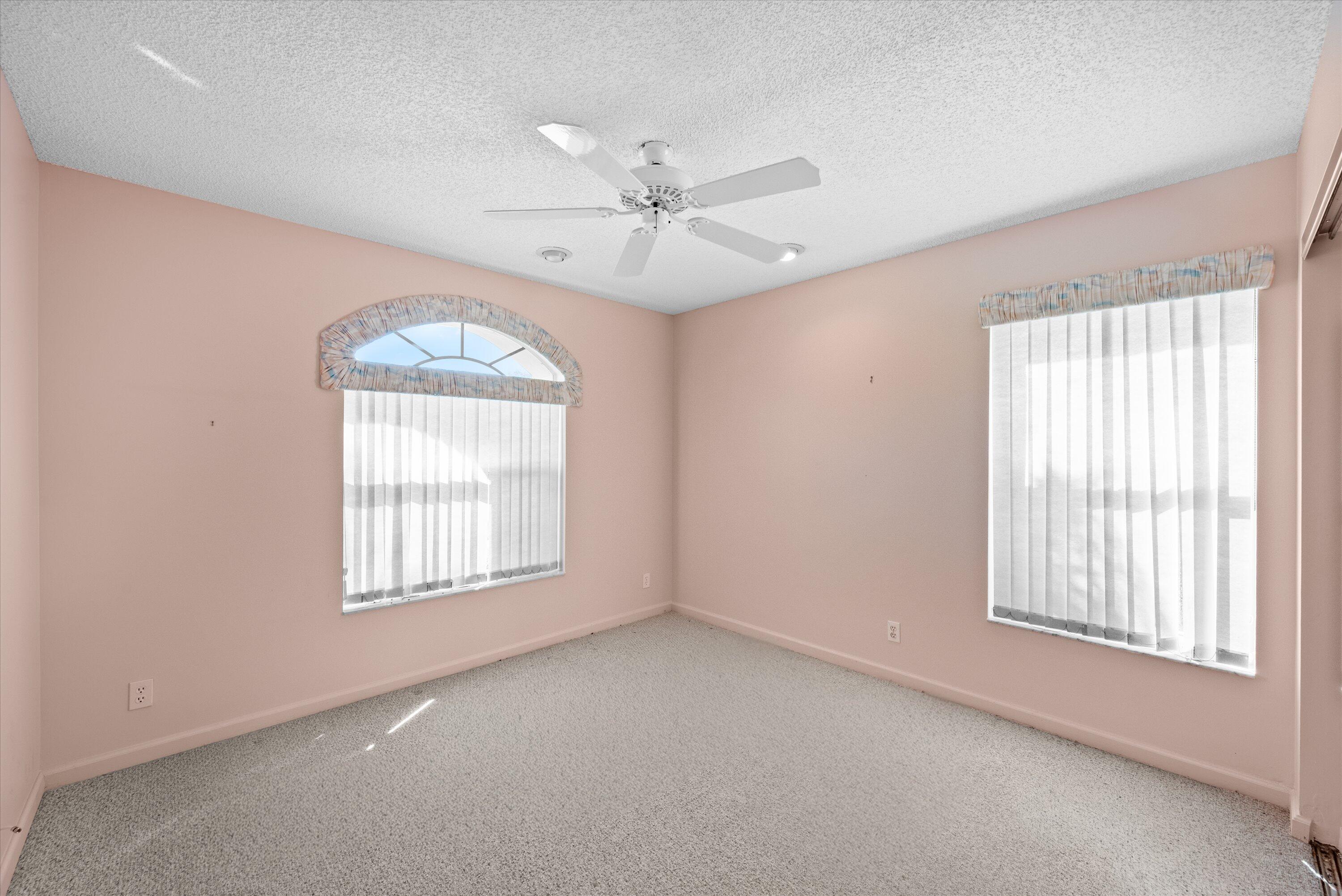 PALM ISLES - Residential