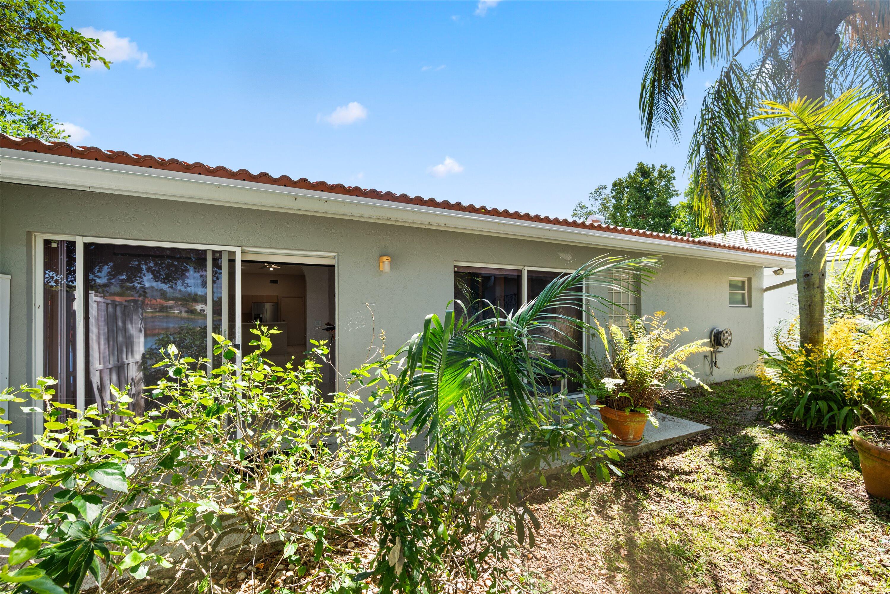 PALM ISLES - Residential