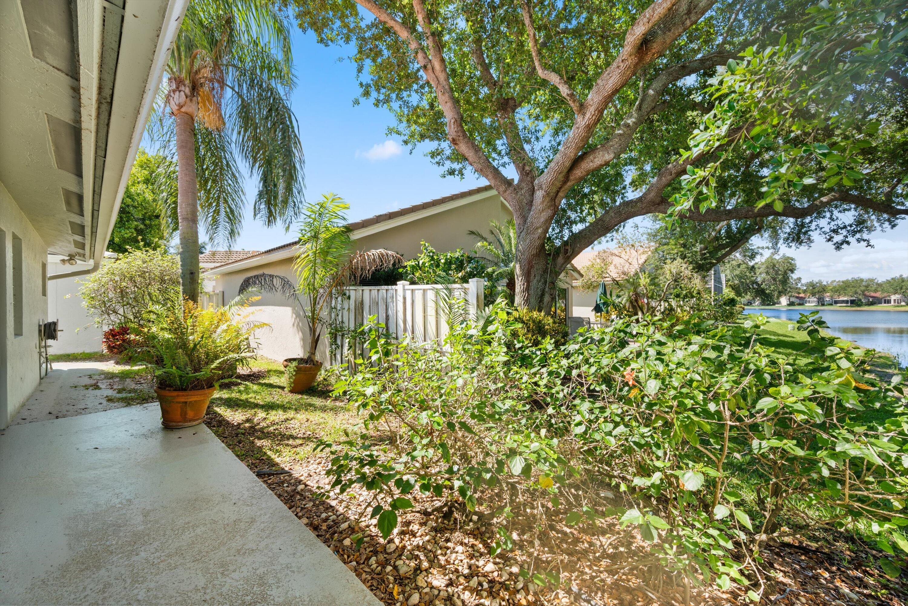 PALM ISLES - Residential